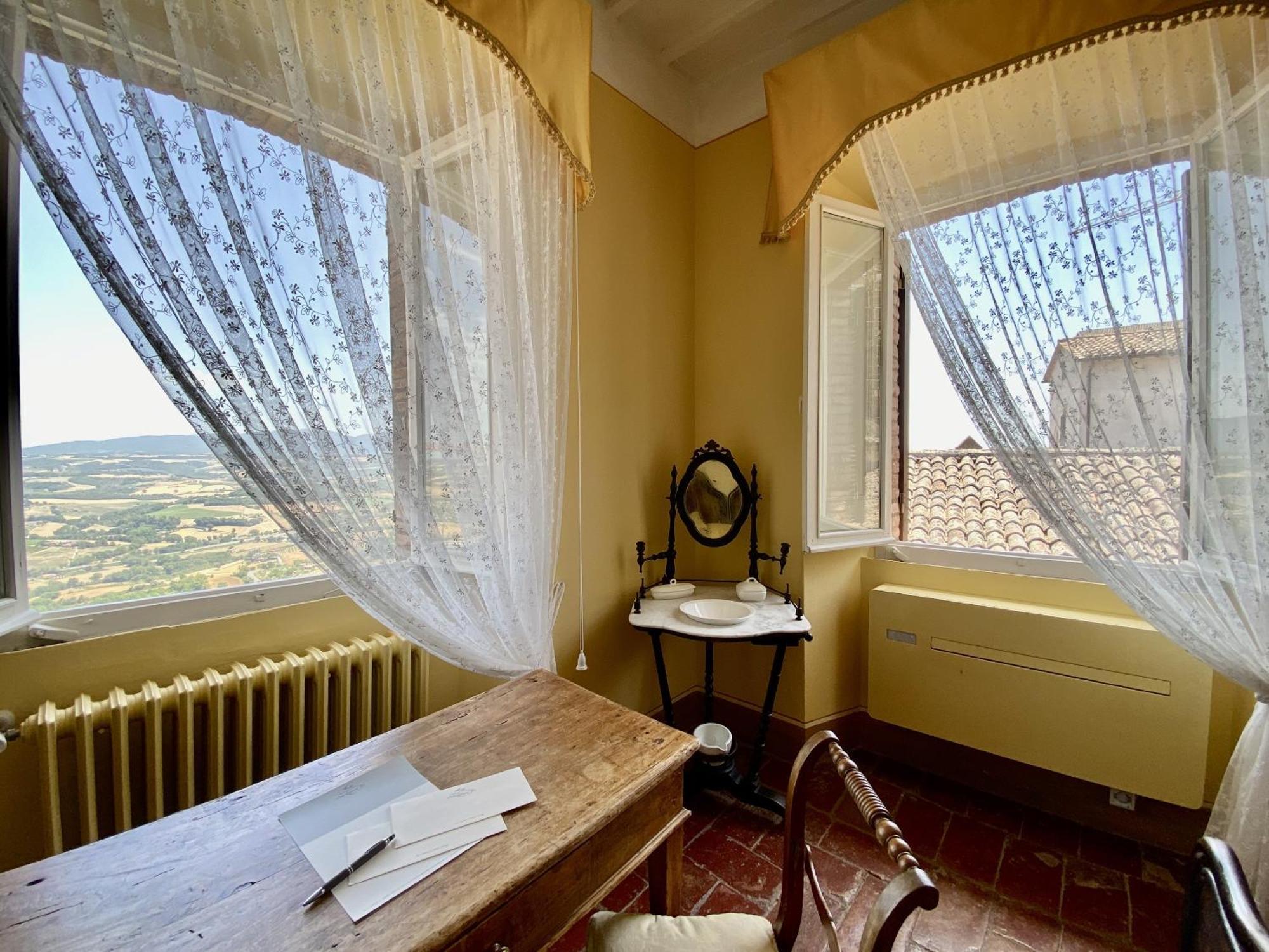 Residenza D'Epoca San Lorenzo Tre Todi Ruang foto