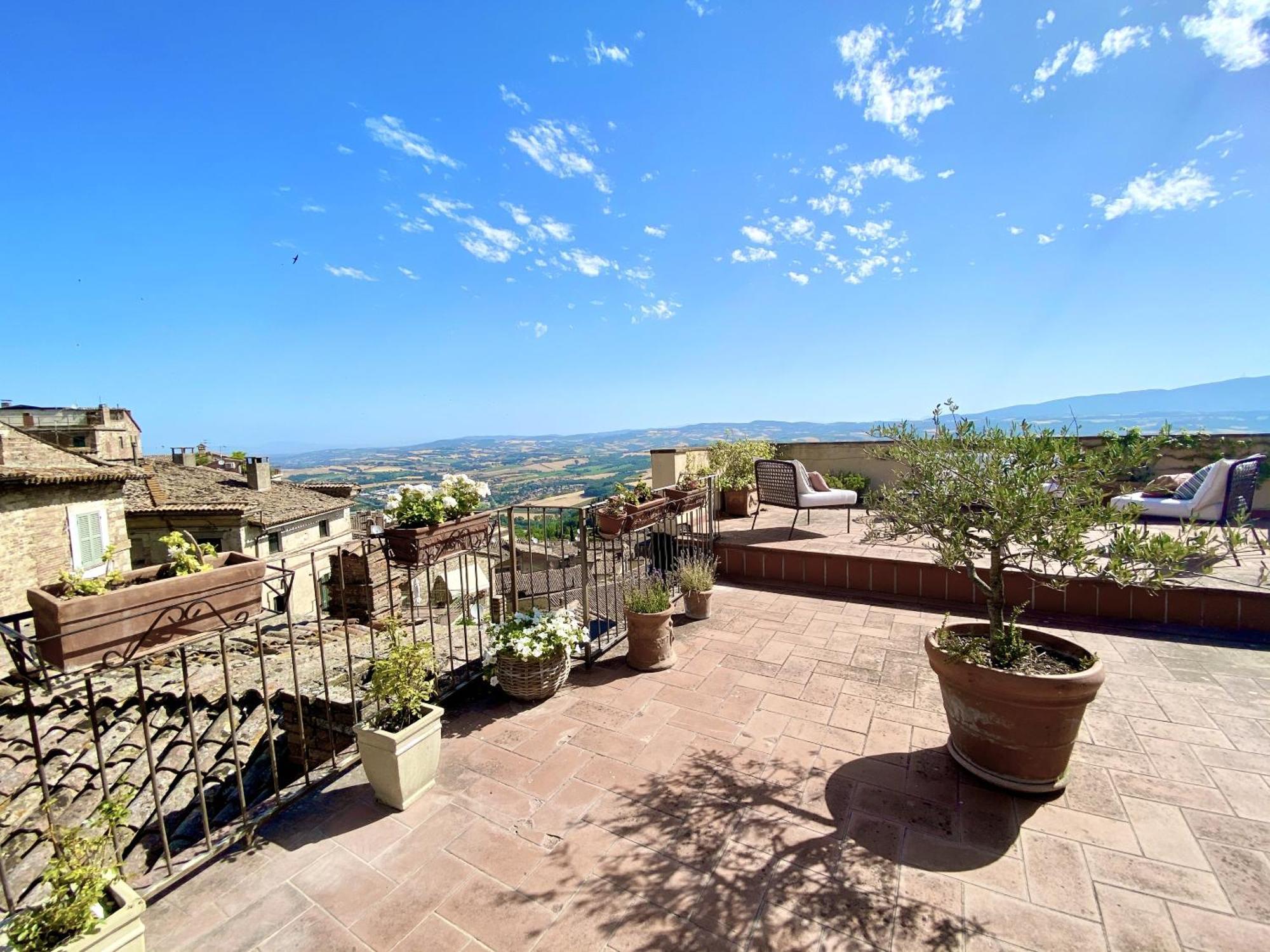 Residenza D'Epoca San Lorenzo Tre Todi Bagian luar foto