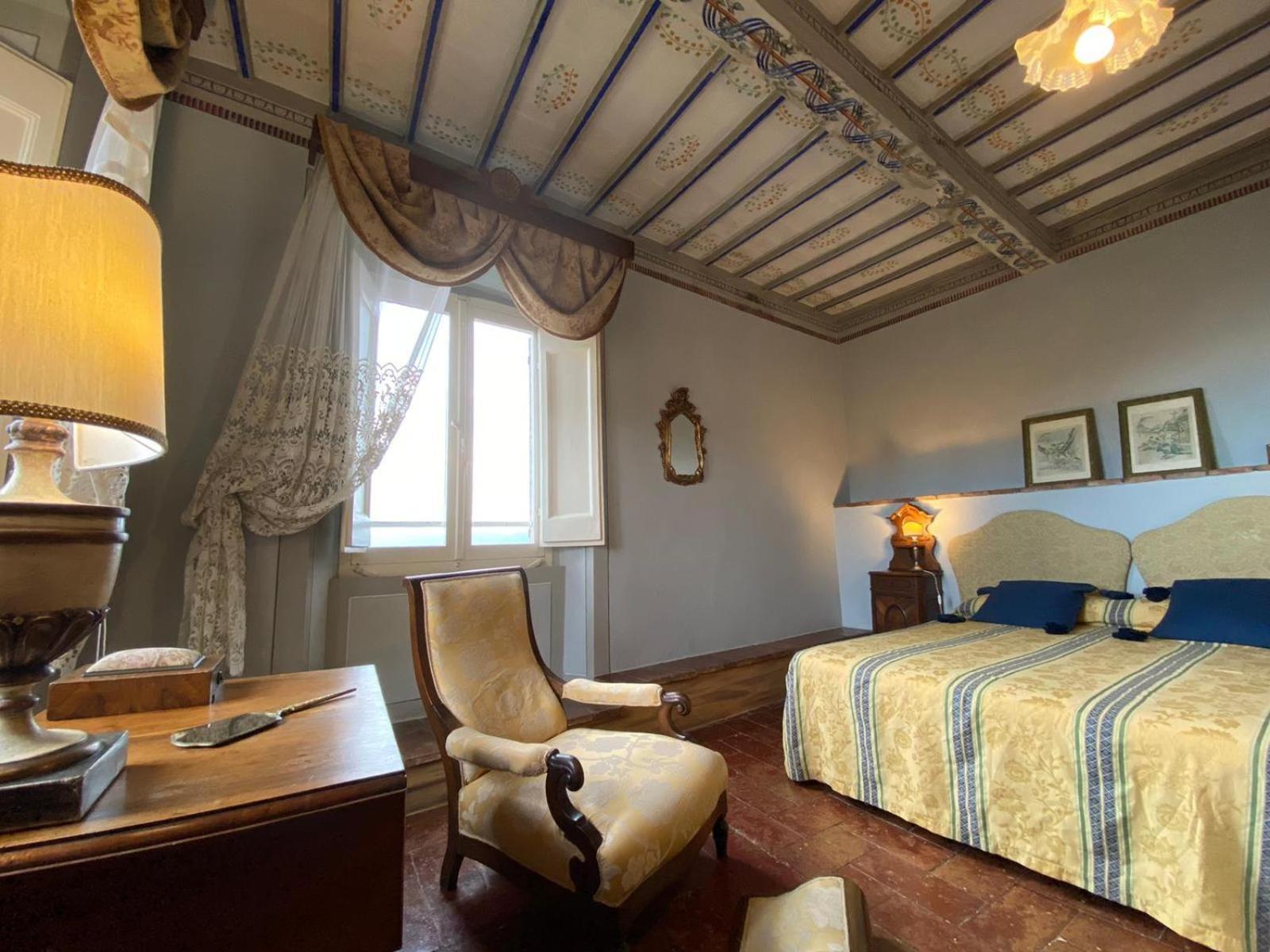Residenza D'Epoca San Lorenzo Tre Todi Bagian luar foto