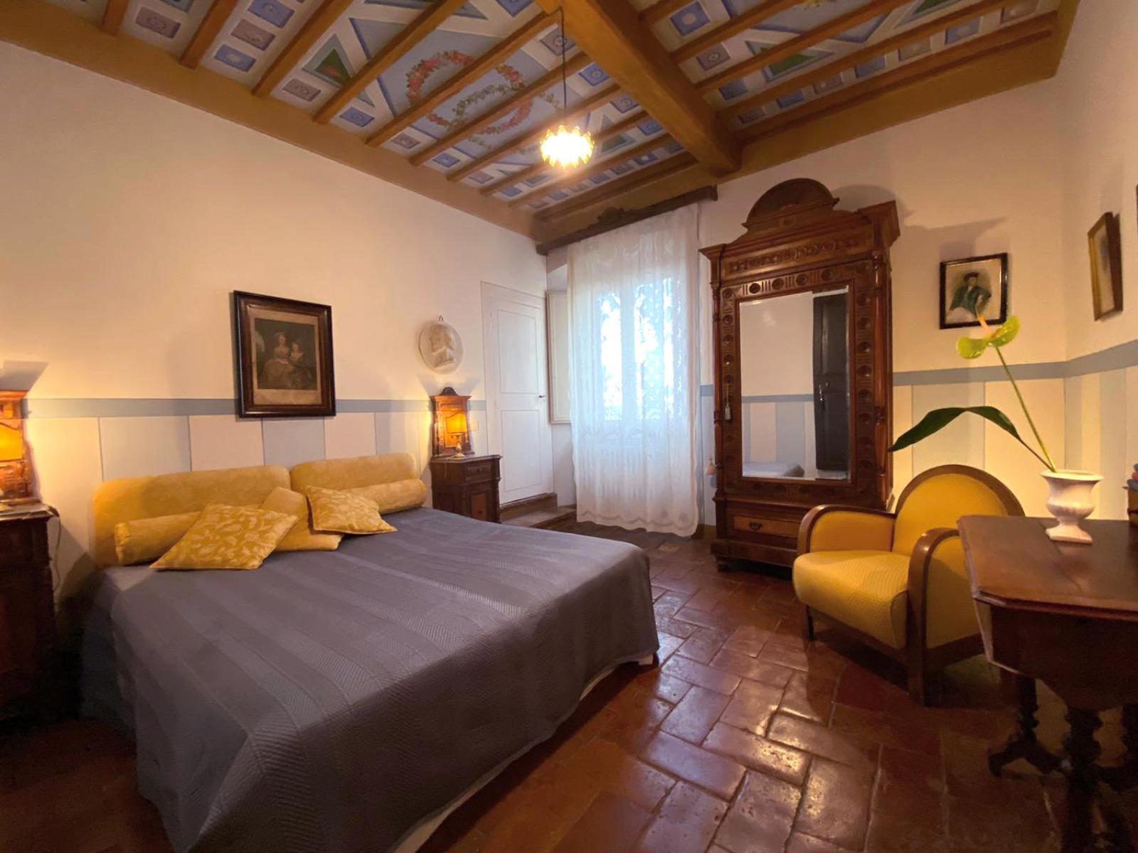 Residenza D'Epoca San Lorenzo Tre Todi Bagian luar foto
